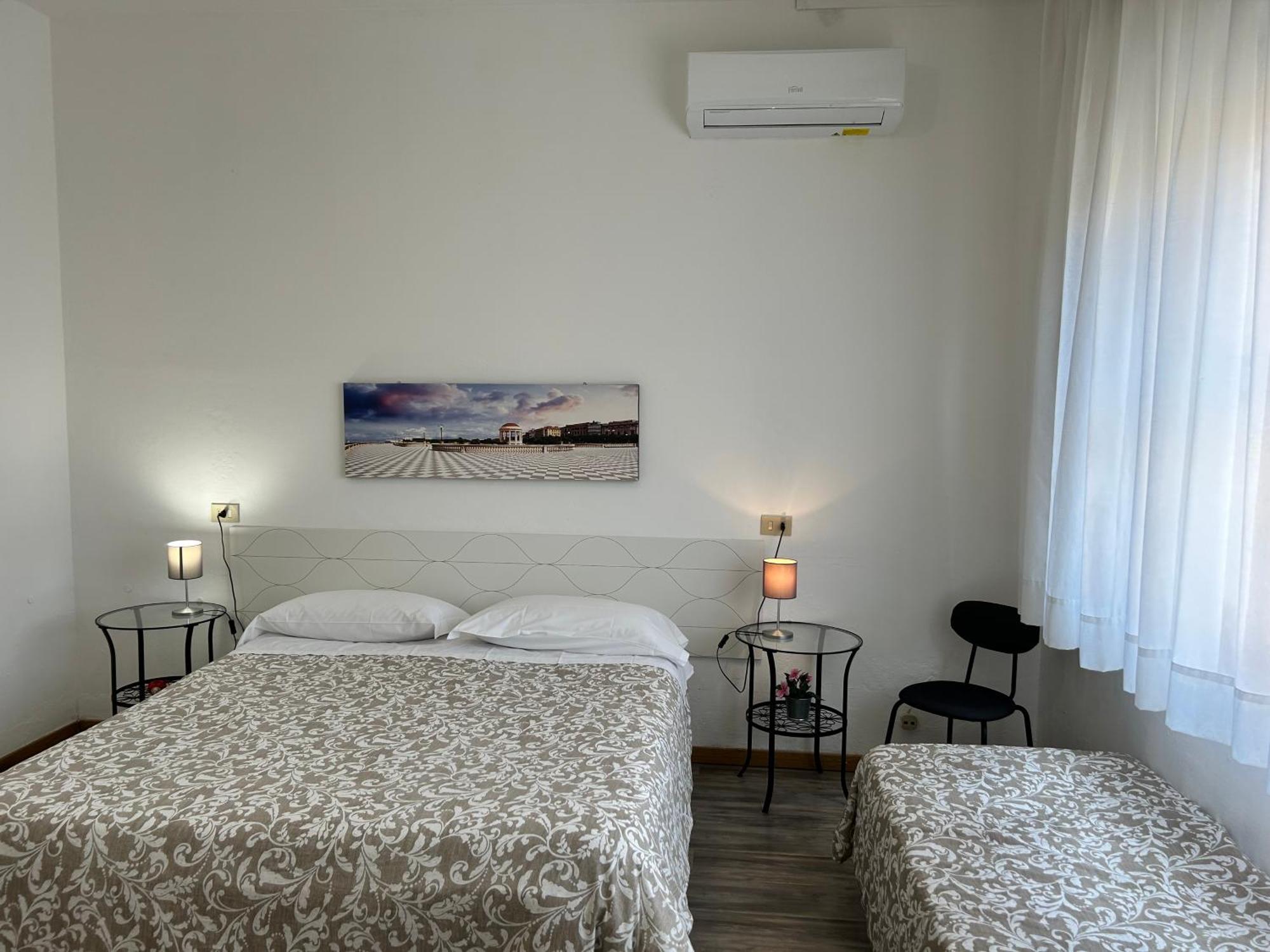 Hotel Cecile Пиза Екстериор снимка