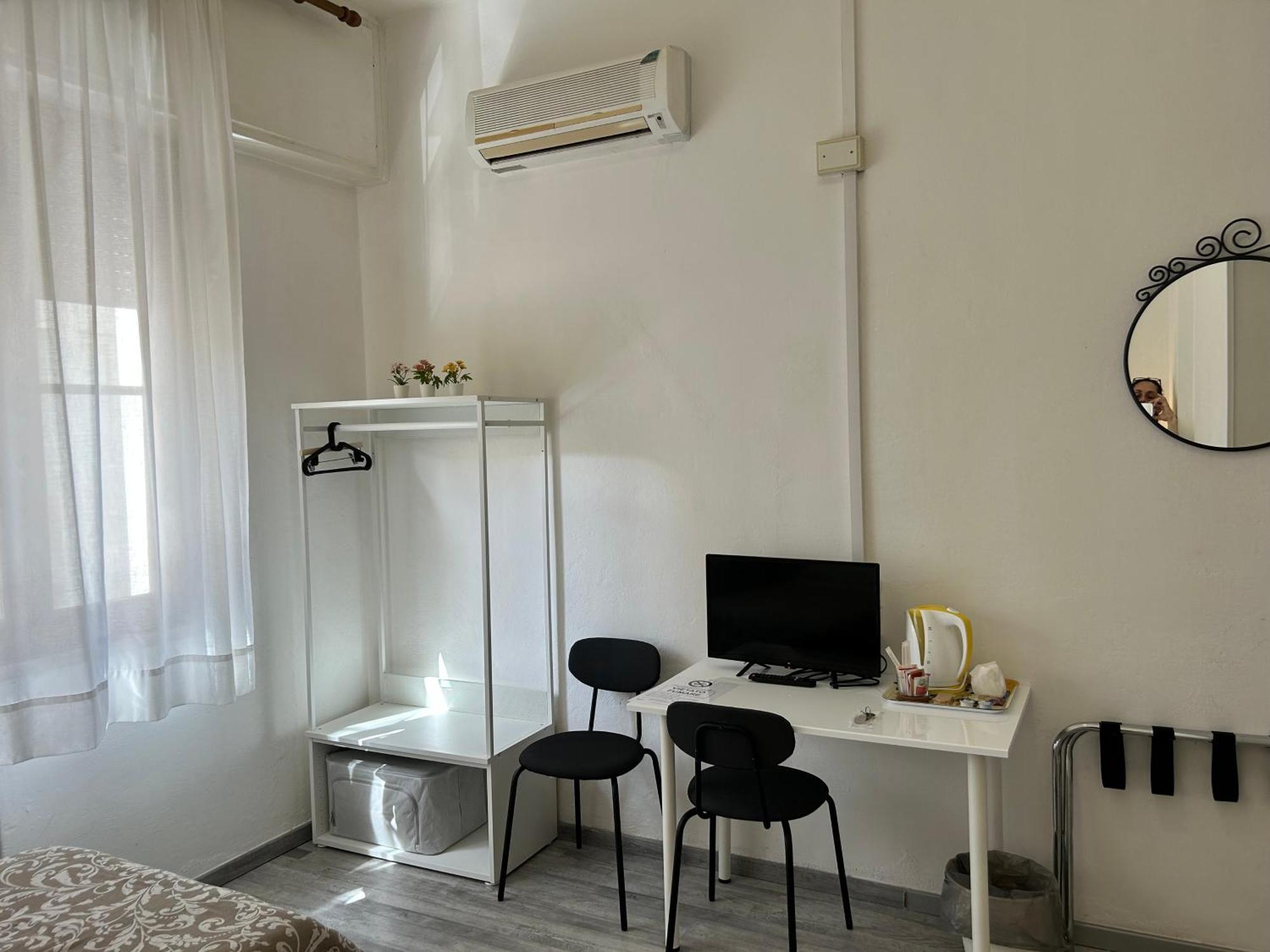 Hotel Cecile Пиза Екстериор снимка