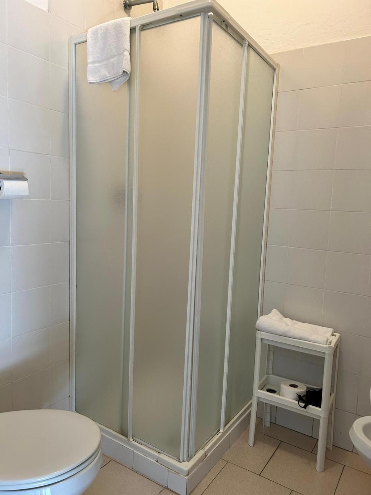Hotel Cecile Пиза Екстериор снимка