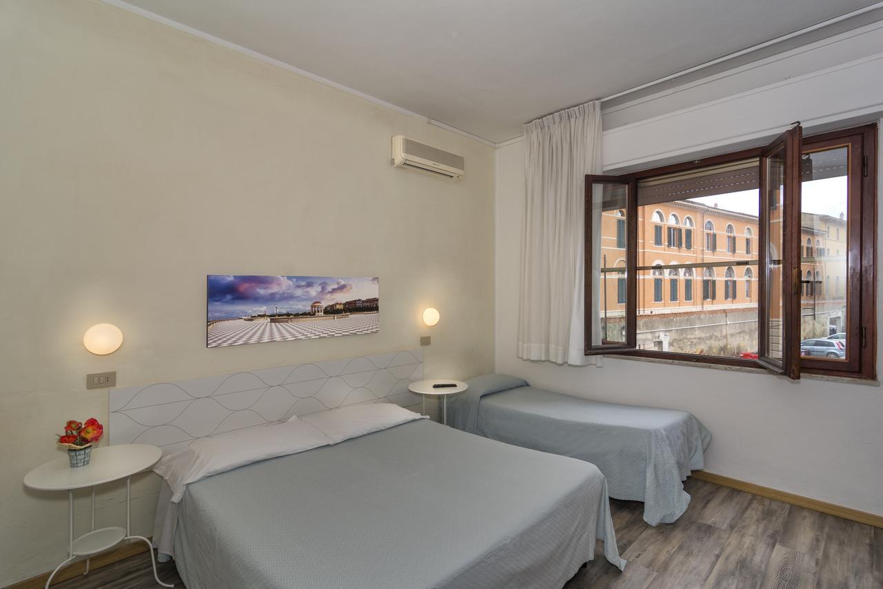 Hotel Cecile Пиза Екстериор снимка